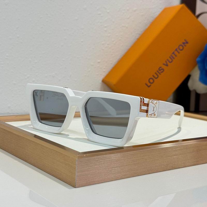 Louis Vuitton Sunglasses ID:20260319-236